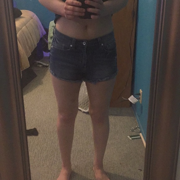 Jean Shorts - Picture 5 of 6